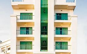 Intouch Riverside Hotel